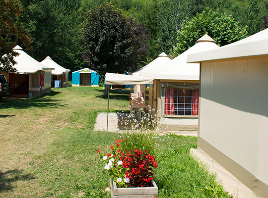 Bungalow tent 3 bedrooms, sleeps 4 + 2 without toilet Saint-Antonin-Noble-Val - 1