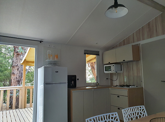 Mobile home 3 bedrooms, sleeps 6, air-conditioned Lumio - 3
