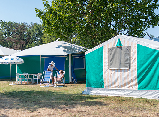 Bungalow tent, sleeps 4/6 without sanitary Thonon-les-Bains - 1